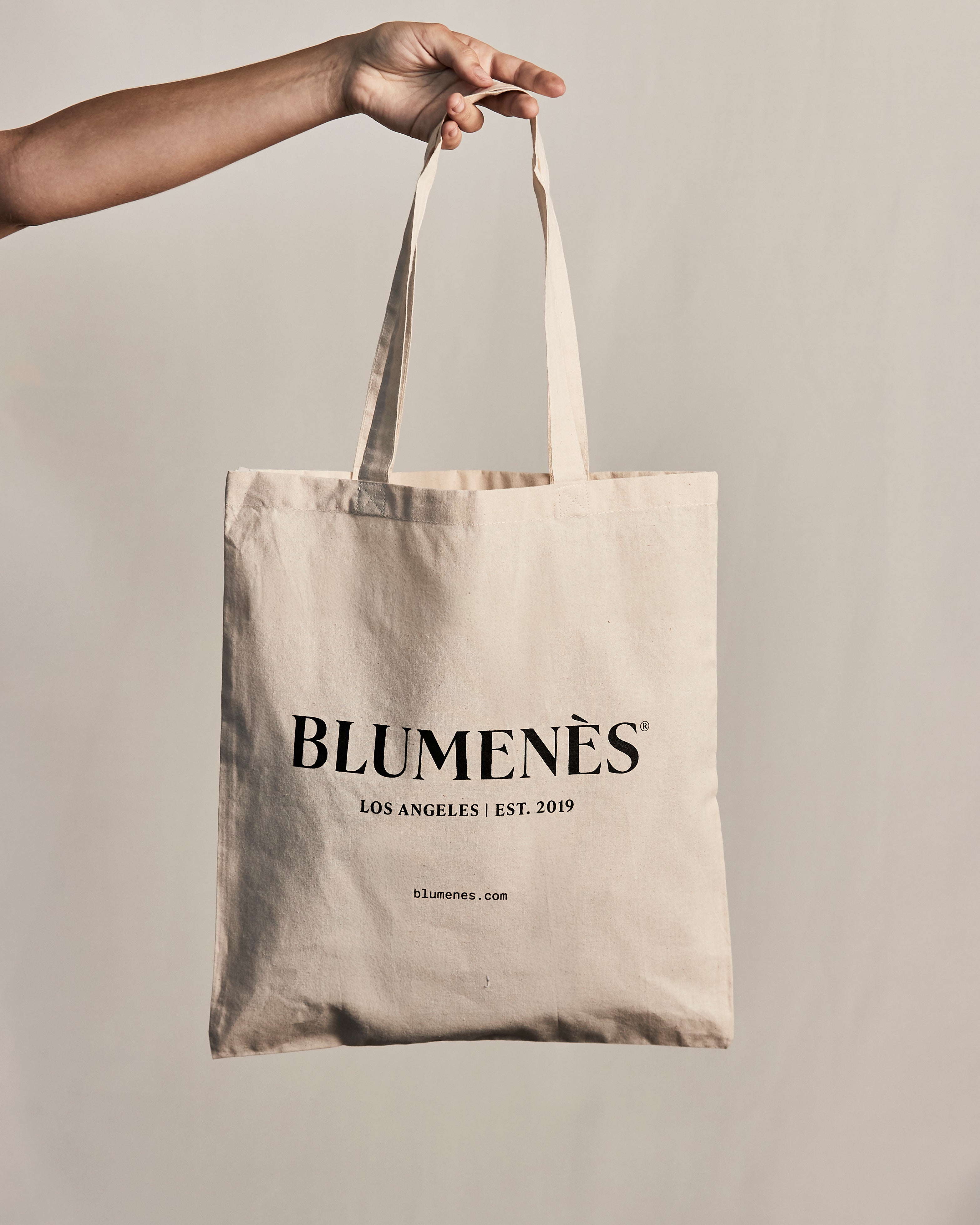 Blumenès Tote Bag