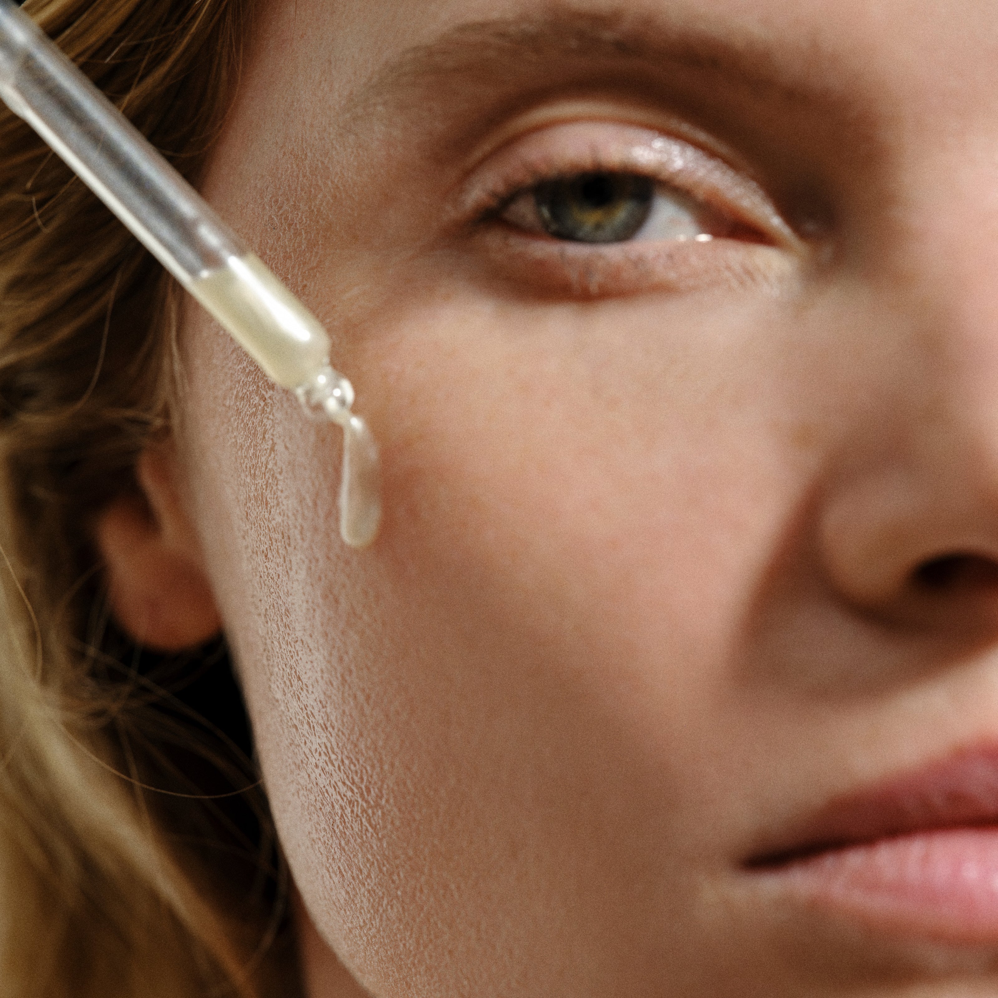 Surreal_Silk_Face_Dropper_1.jpg